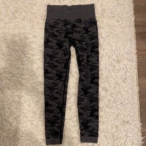 Camo gymshark leggings like new